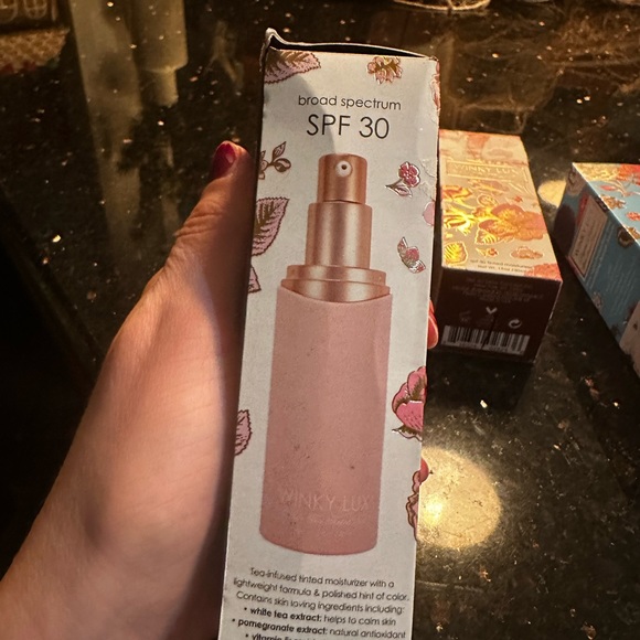 Winky lux white tea tinted veil - Picture 2 of 4